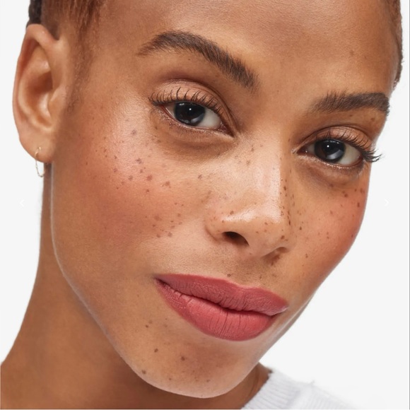 NEW Glossier G Suit Soft Touch Lip Crème Shade Lane - Picture 6 of 11